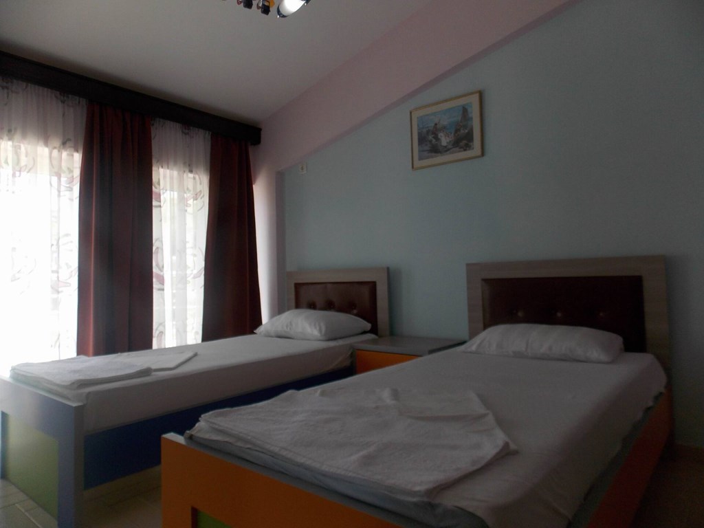 Damian Saranda Hotel: Room