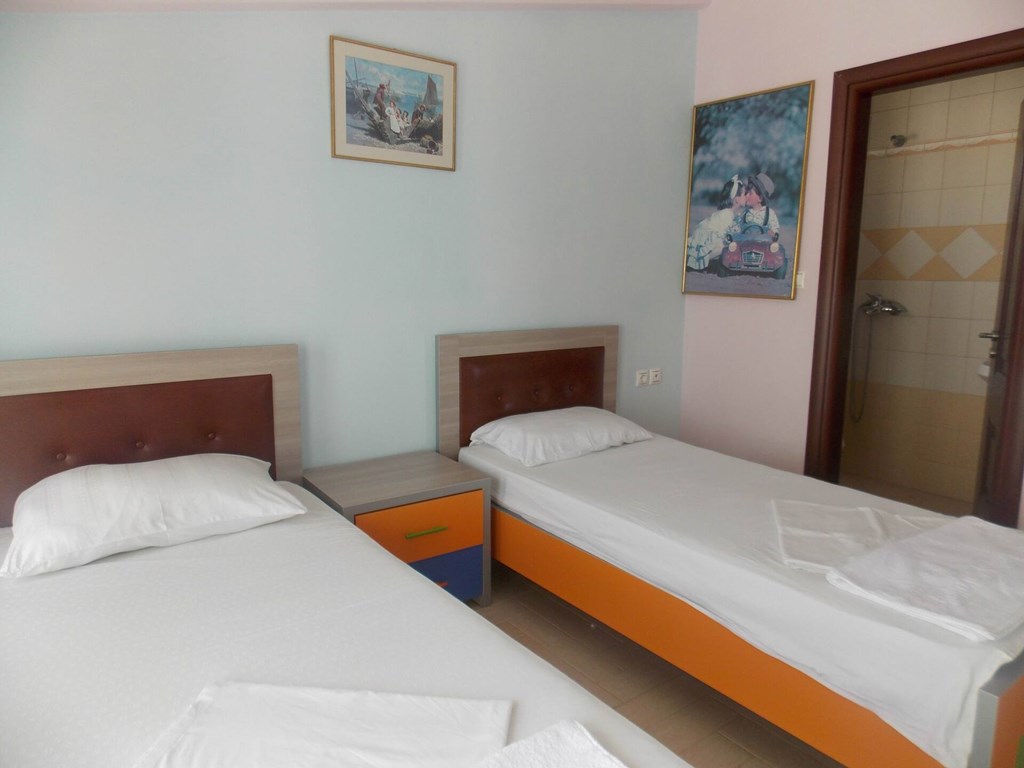 Damian Saranda Hotel: Room