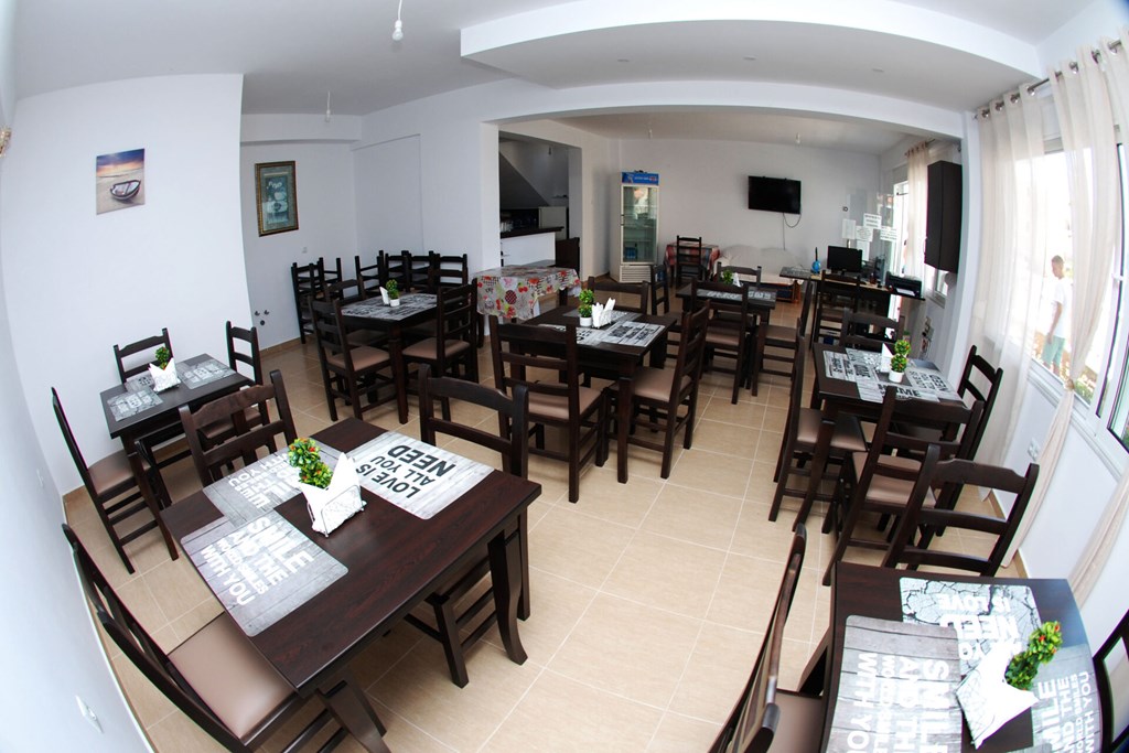 Hotel Eleana: Restaurant