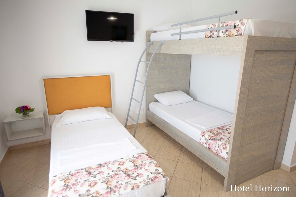 Hotel Horizont: Room TRIPLE STANDARD