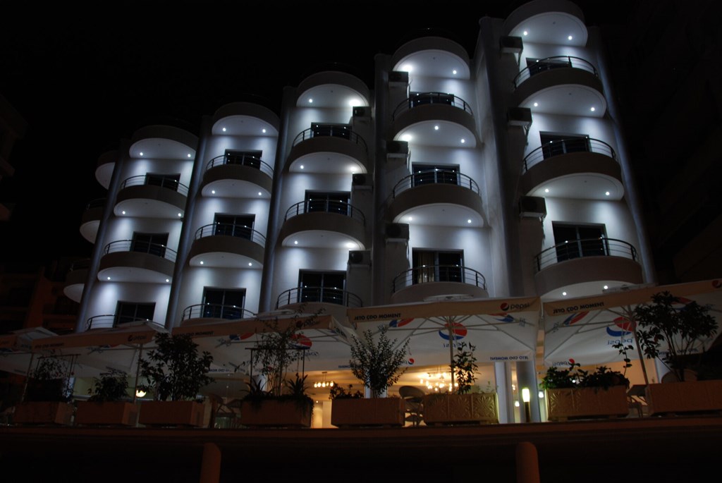 Hotel Bora Bora: General view