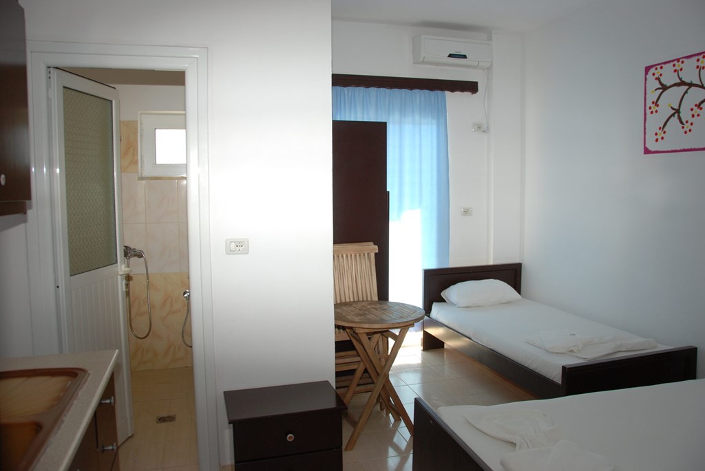 Hotel Murati: Room QUADRUPLE WITH BALCONY