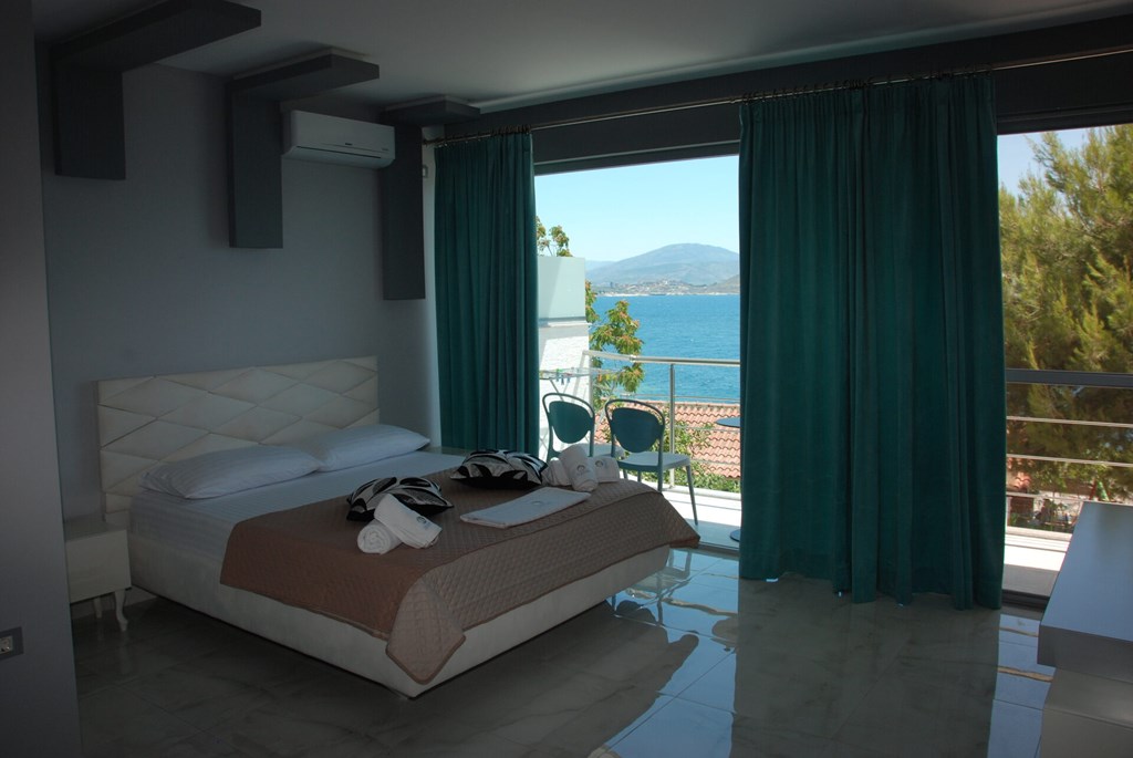 Oceanic Overview Suites: Room SUITE DELUXE