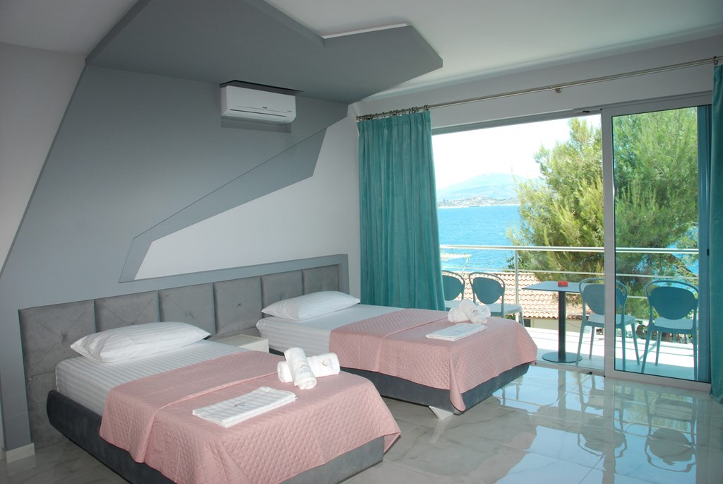 Oceanic Overview Suites: Room SUITE DELUXE