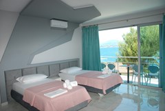 Oceanic Overview Suites: Room SUITE DELUXE - photo 26