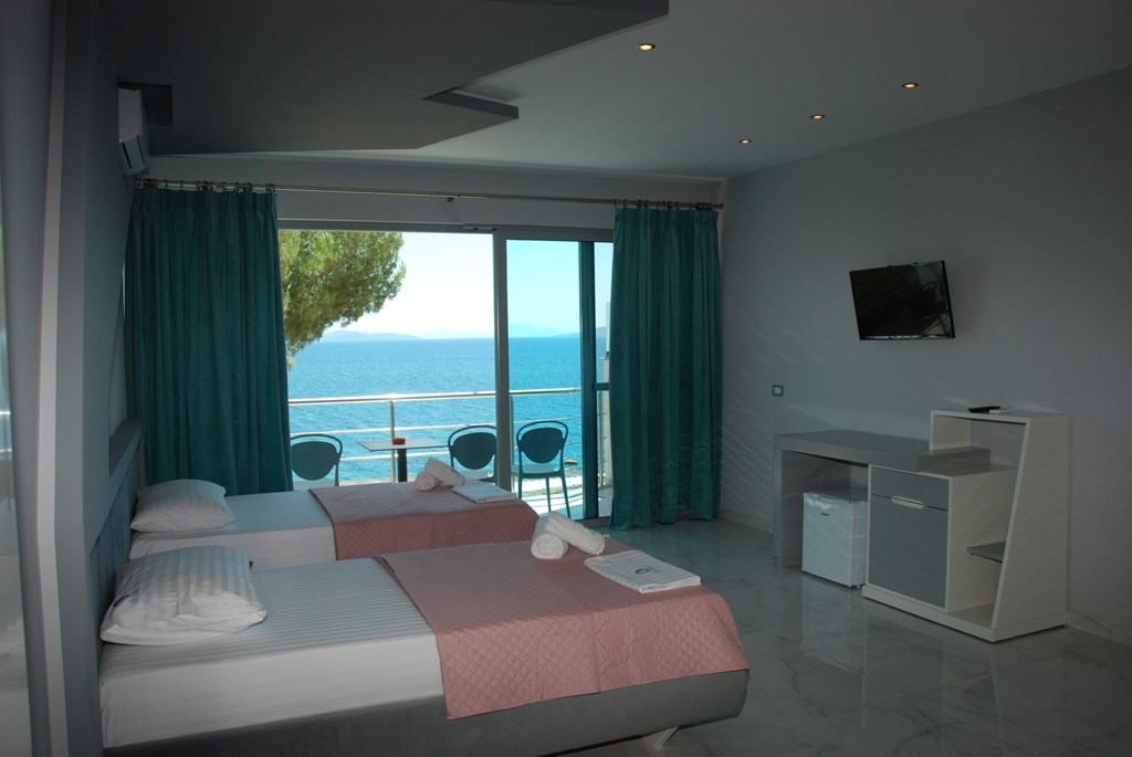 Oceanic Overview Suites: Room SUITE DELUXE