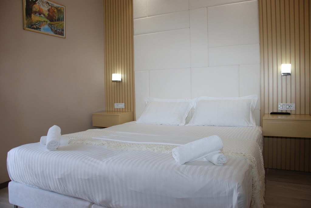 Strora: Room Double or Twin SEA VIEW