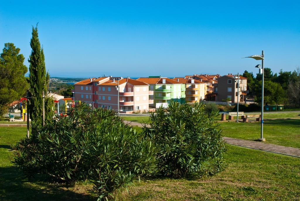 Appartements Premantura Dom: General view