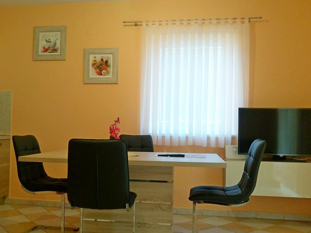 Apartments Ivancica: Room APARTMENT CAPACITY 4