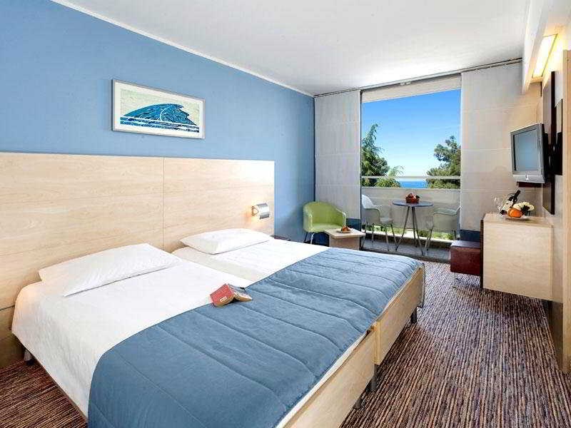 Valamar Diamant Hotel: Room TWIN WITH BALCONY