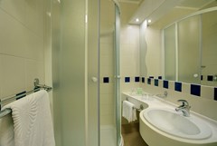 Valamar Diamant Hotel: Room TWIN STANDARD - photo 14