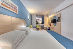 Valamar Diamant Hotel: Room TRIPLE SUPERIOR WITH BALCONY - photo 40