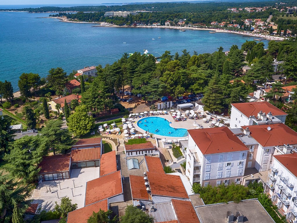 Valamar Pinia Hotel: General view