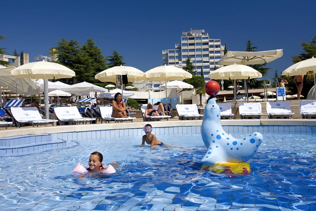 Valamar Crystal Hotel: Pool