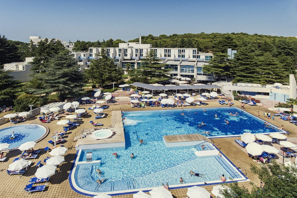 Valamar Crystal Hotel: Pool