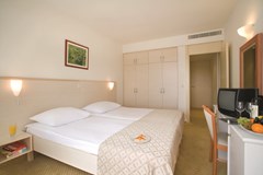 Rubin Sunny Hotel by Valamar: Room TWIN STANDARD - photo 7