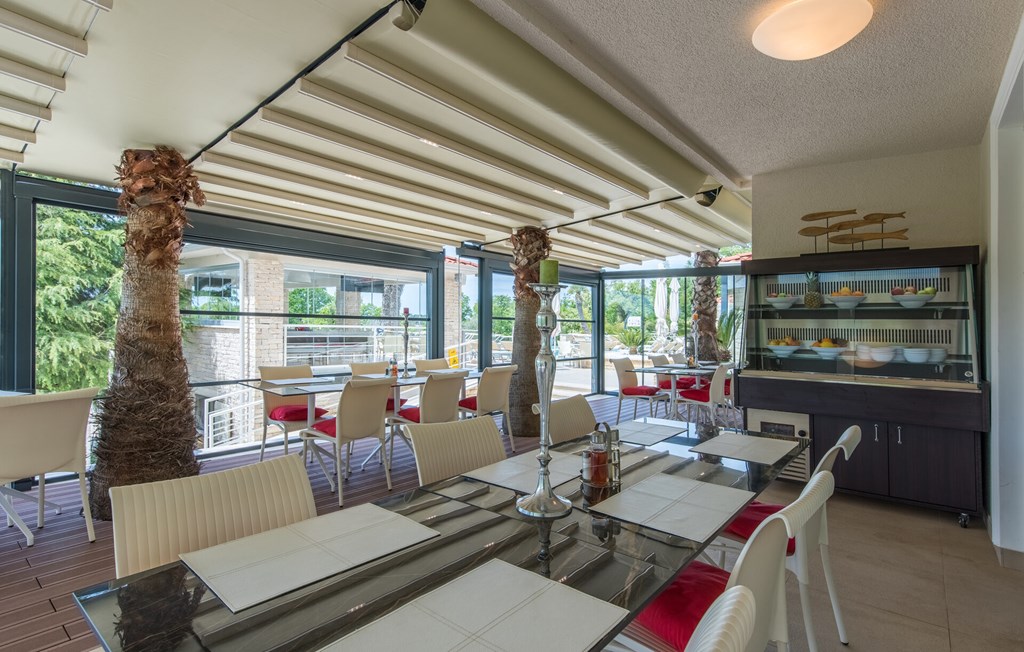 Aparthotel Adeo: Restaurant