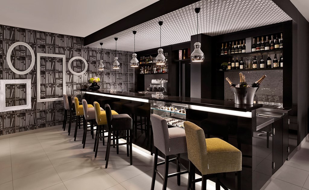 Hotel Park Plaza Histria: Bar