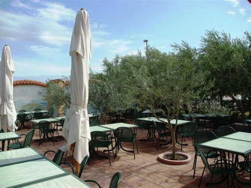 Hotel Villa Letan: Terrace