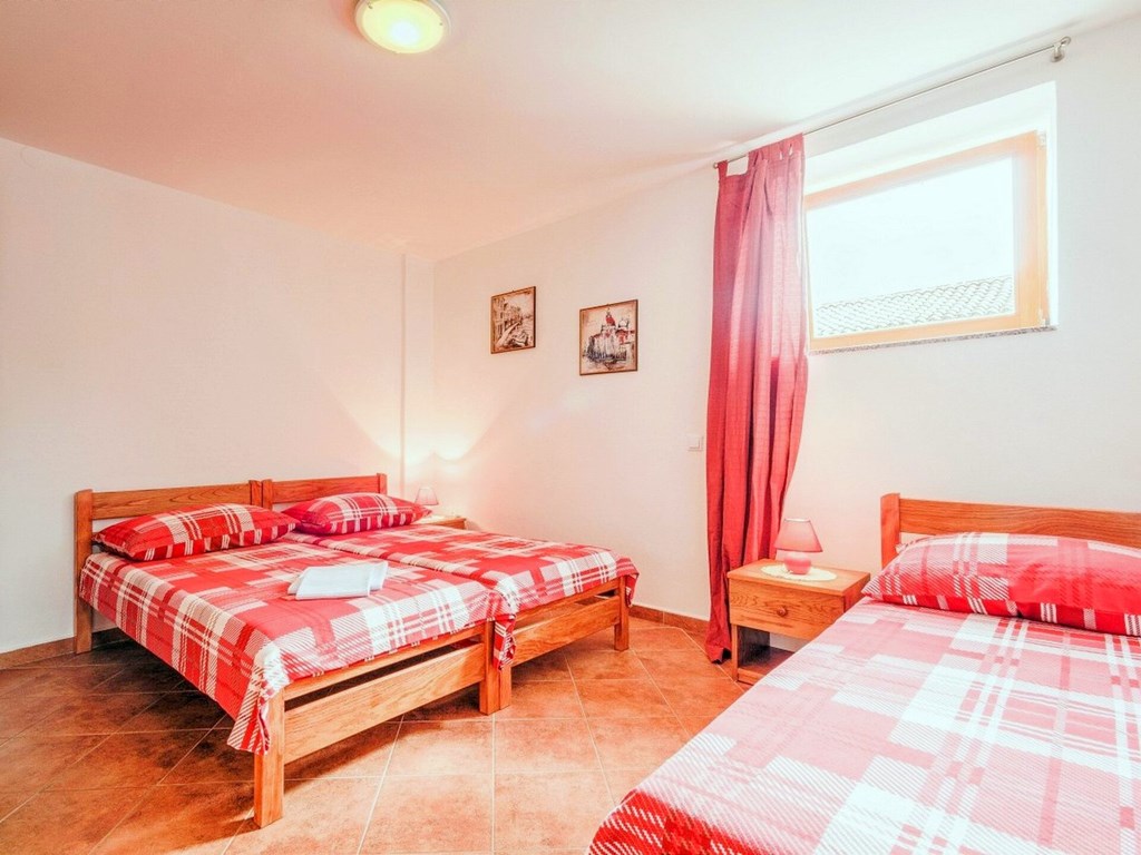 Apartments Predrag: Room APARTMENT CAPACITY 3