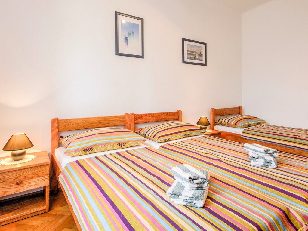 Apartments Predrag: Room APARTMENT CAPACITY 5