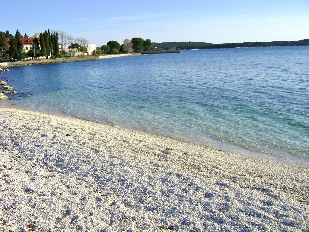 Apartments Miljenko: Beach