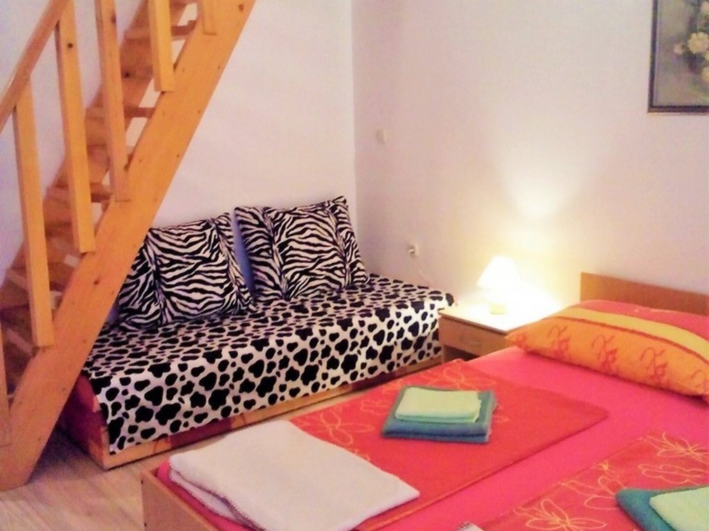 Apartments Anto: Room APARTMENT CAPACITY 4