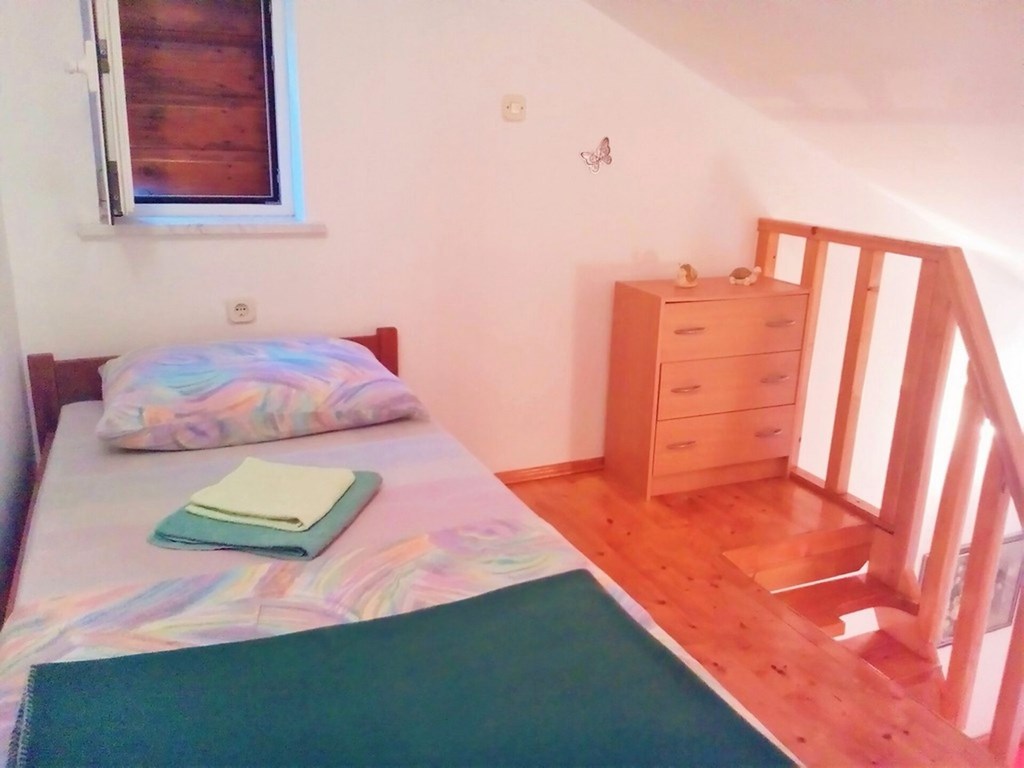 Apartments Anto: Room APARTMENT CAPACITY 4