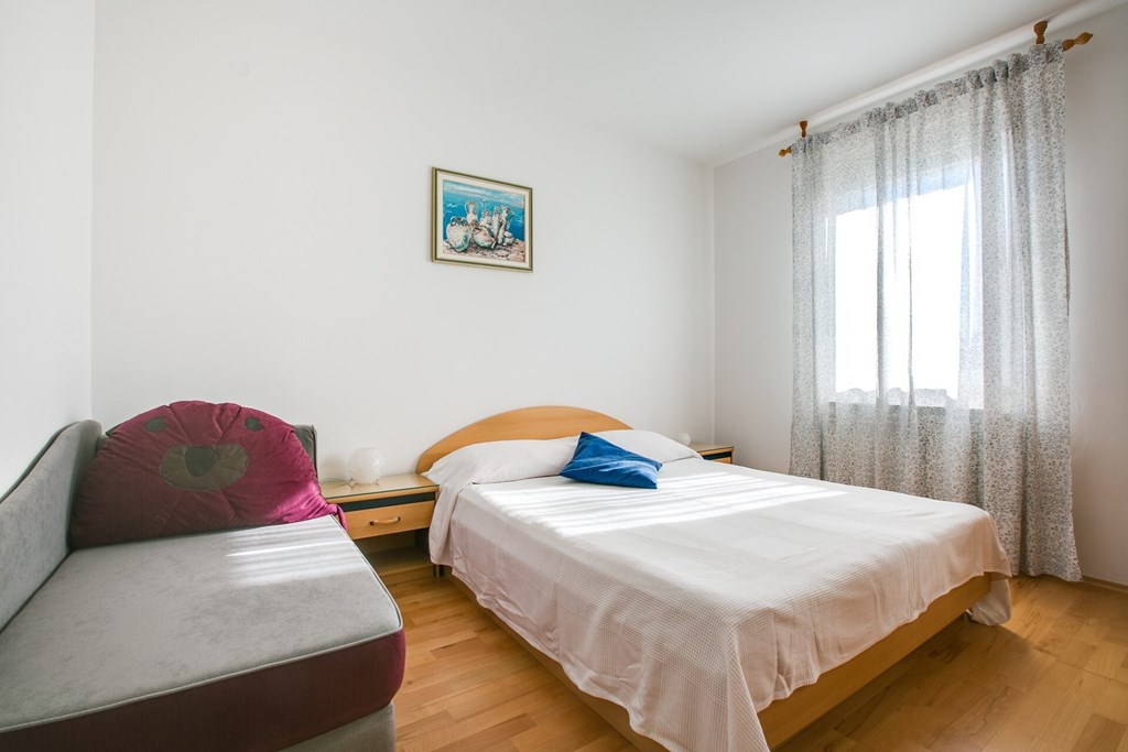 Apartments Petar: Room APARTMENT CAPACITY 4