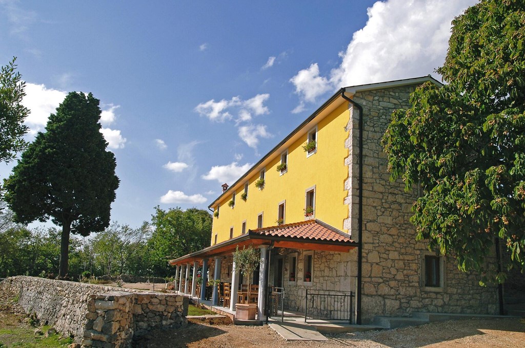 Villa Calussovo: General view