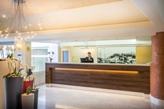 Miramar Sunny Hotel & Residence: Lobby - photo 10