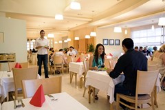 Miramar Sunny Hotel & Residence: Restaurant - photo 8