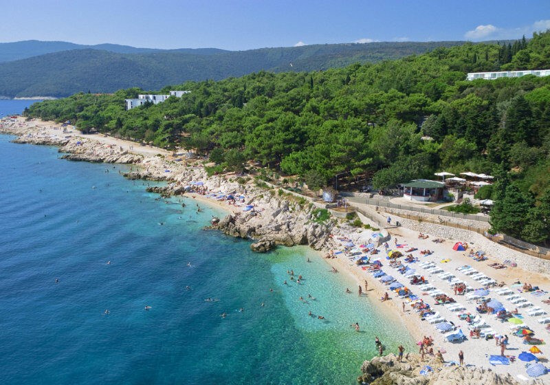 Marina Sunny Hotel by Valamar: Beach