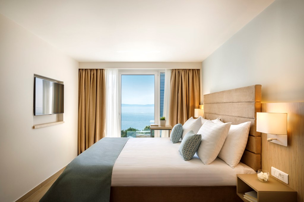 Valamar Collection Girandella Resort Adults only: Room JUNIOR SUITE SEA VIEW WITH BALCONY