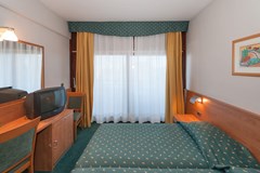 Grand Hotel Park Rovinj: Room - photo 27