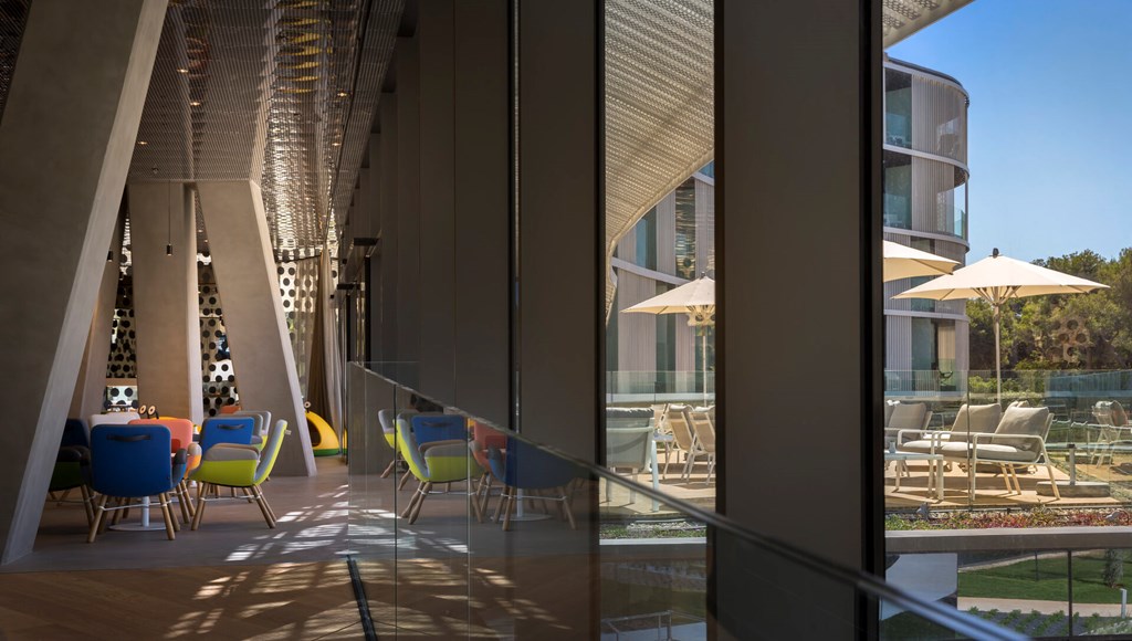 Family Hotel Amarin: Lobby