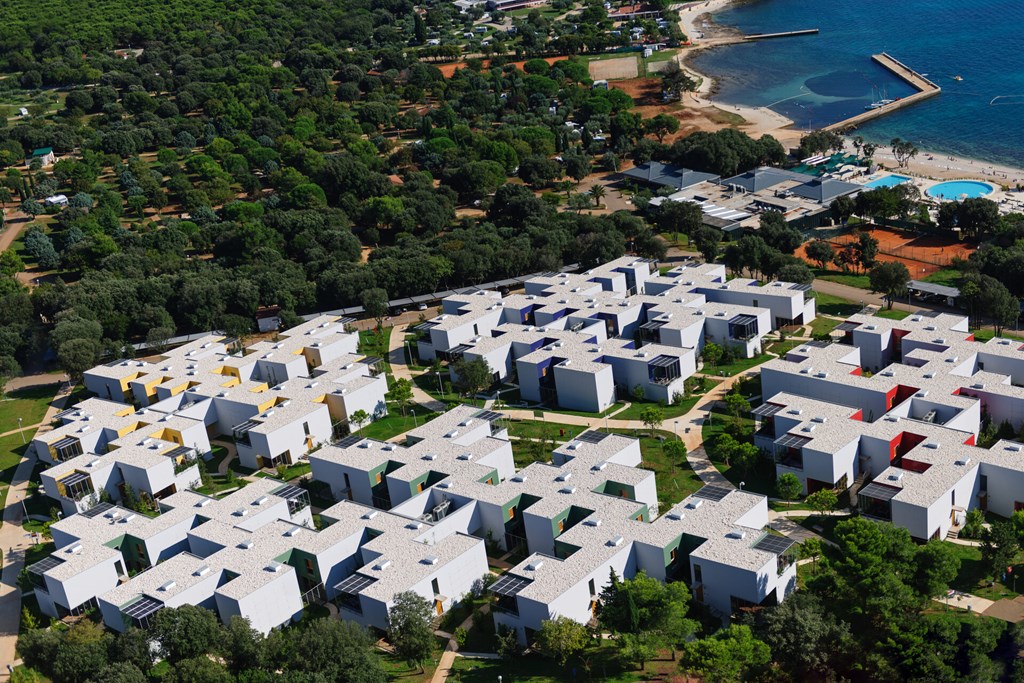 Amarin Resort Apartments: General view