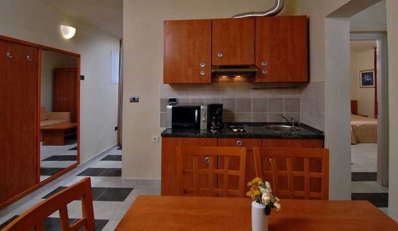 Amarin Resort Apartments: Room