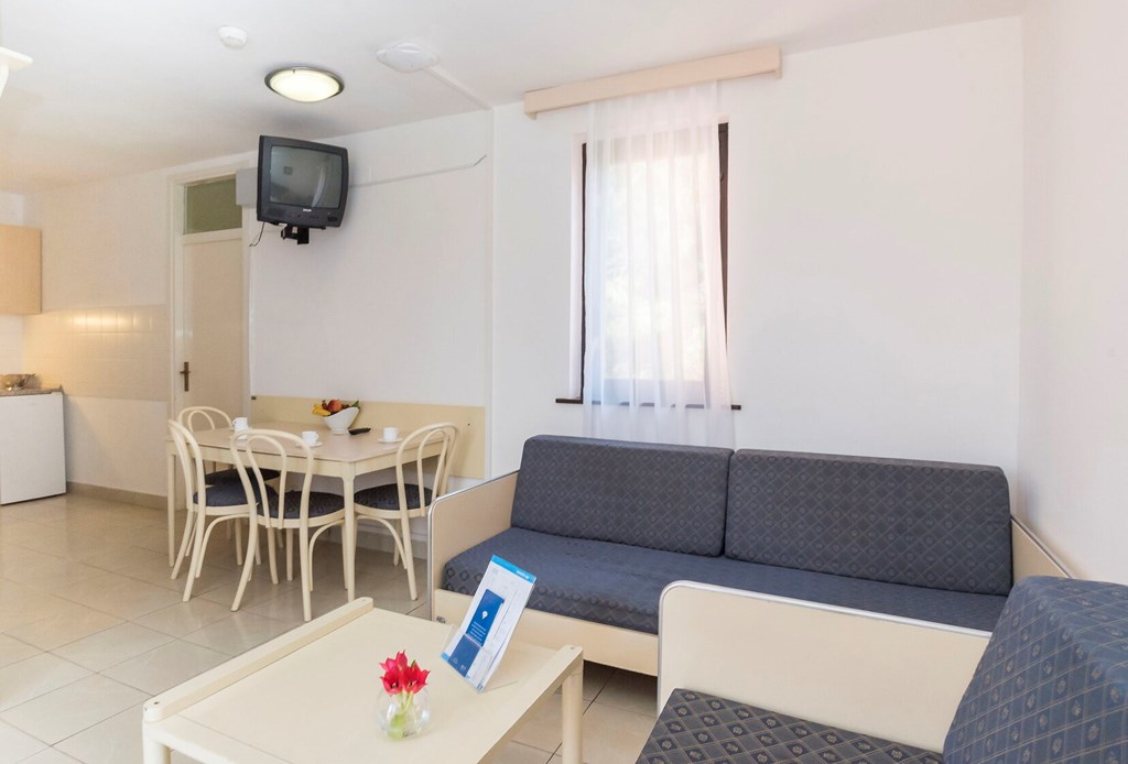 Savudrija Apartments: Room APARTMENT CAPACITY 4