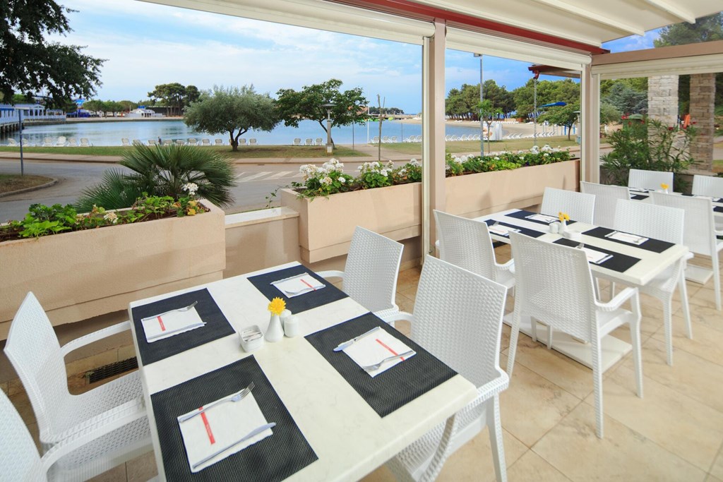 Apartments Sol Stella for Plava Laguna: Restaurant