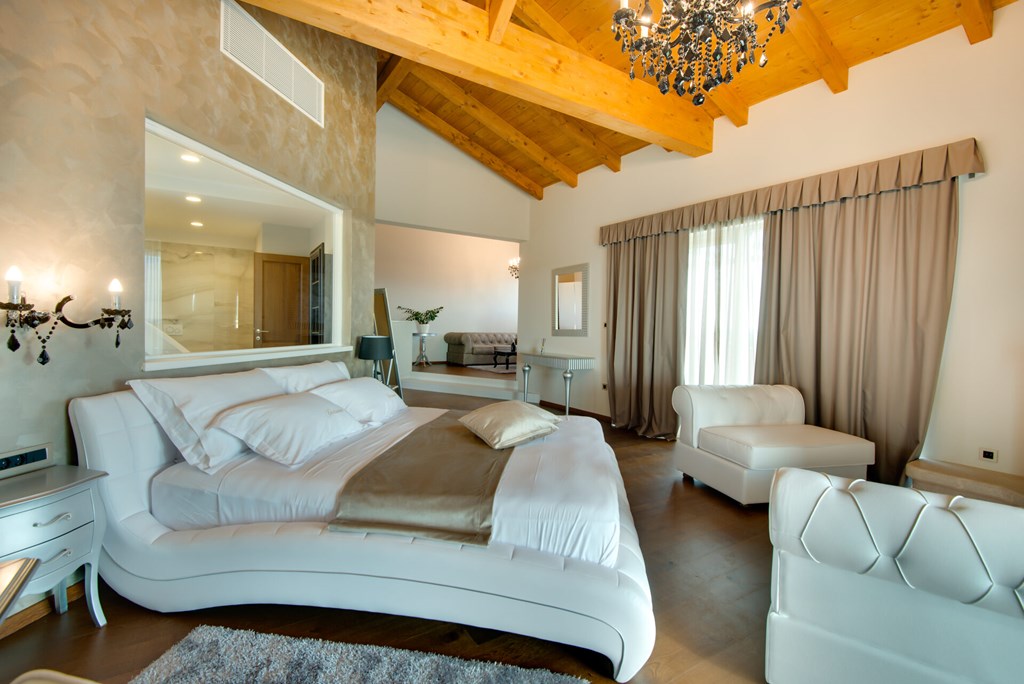 Boutique Hotel Wine Residence Cattunar: Room SUITE DELUXE SEA VIEW