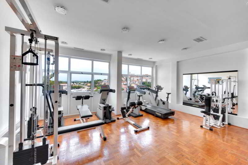 Apartments Riva: Sports and Entertainment