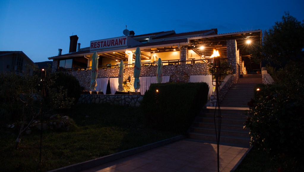 Hotel Zlatni Lav: Restaurant