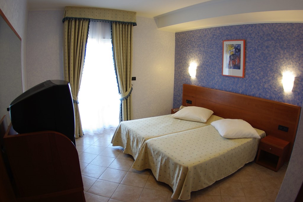 Hotel Zlatni Lav: Room Double or Twin WITH TERRACE