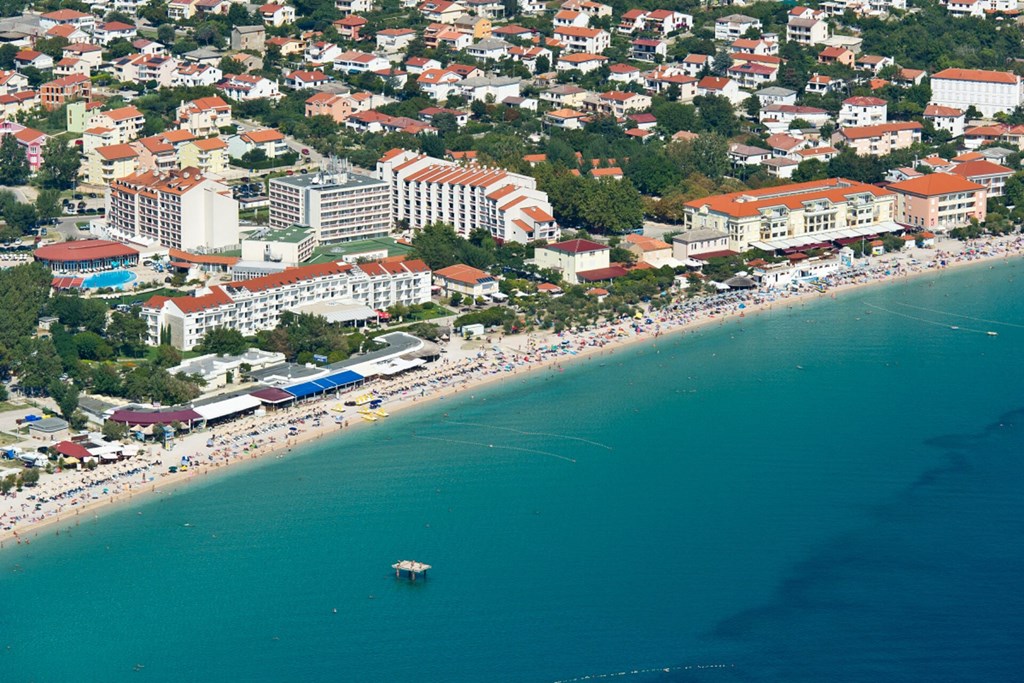 Corinthia Baška Sunny Hotel by Valamar: Beach