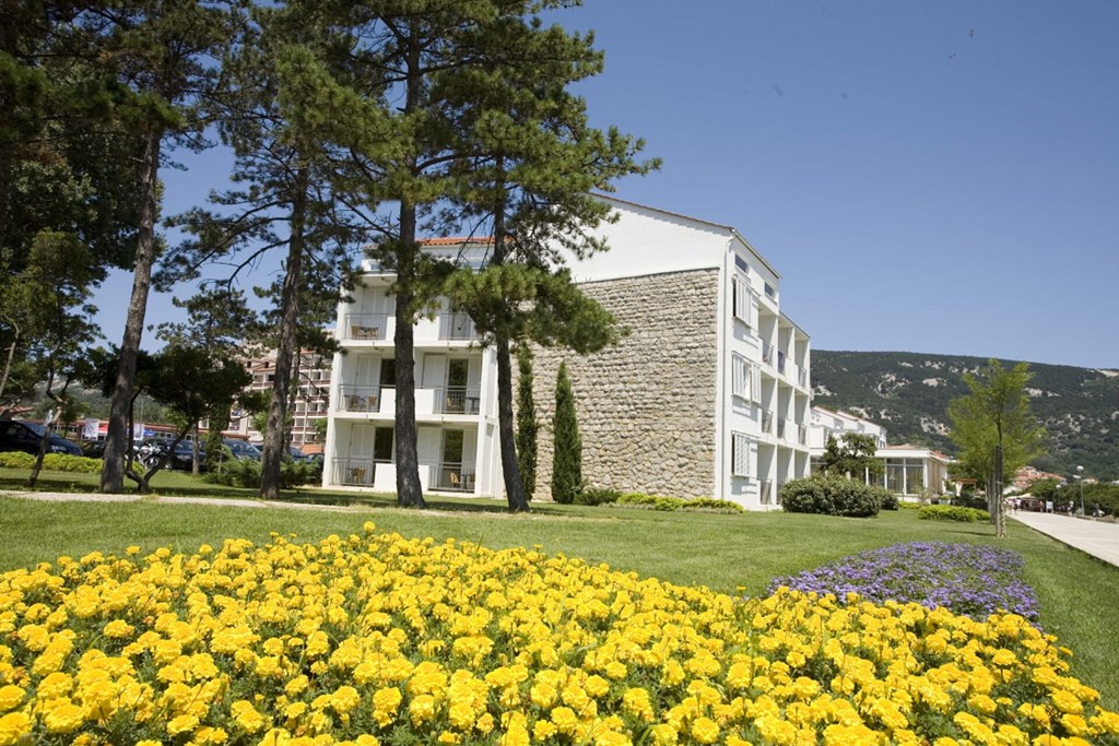 Valamar Zvonimir Hotel: General view