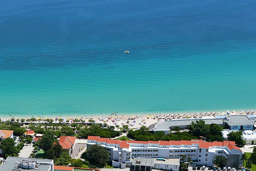 Valamar Zvonimir Hotel: Beach