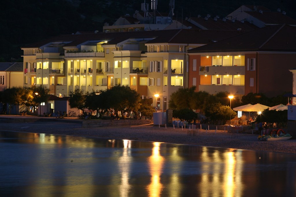 Valamar Atrium Baska Residence: General view