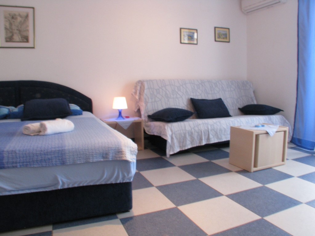 Apartments Pinija: Room APARTMENT CAPACITY 3