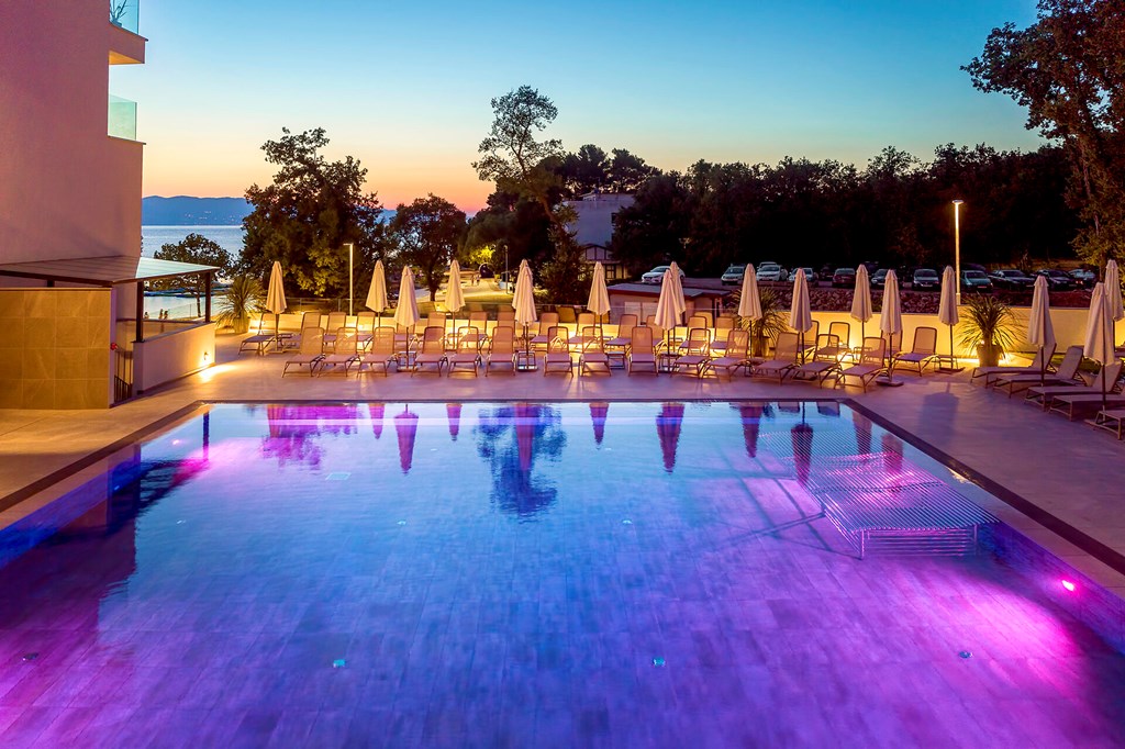 Luxury Hotel Riva: Pool